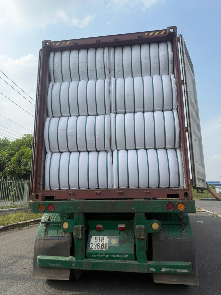 Recycled Polyester Staple Fiber Fits in a Container
